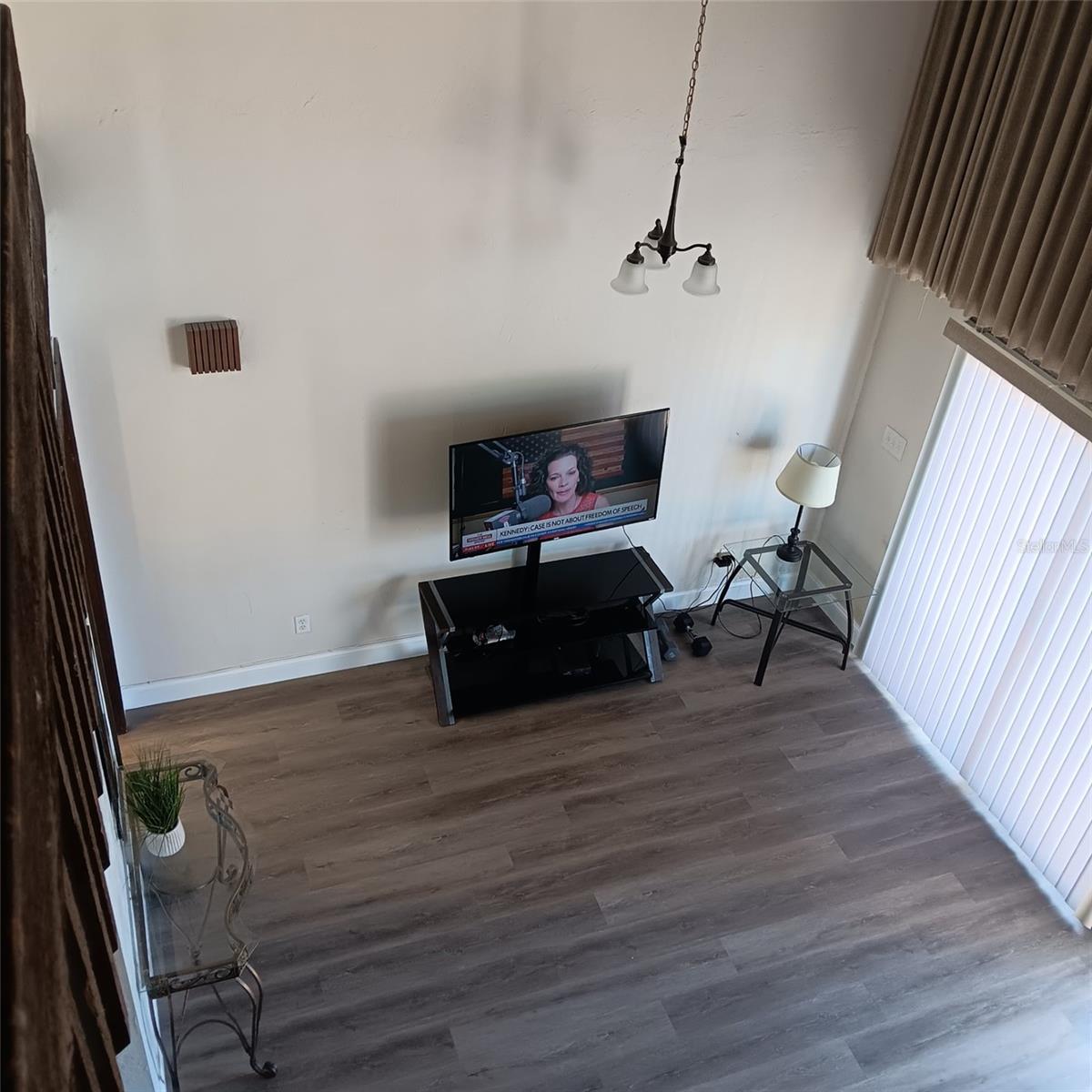 P4936875 Property Photo