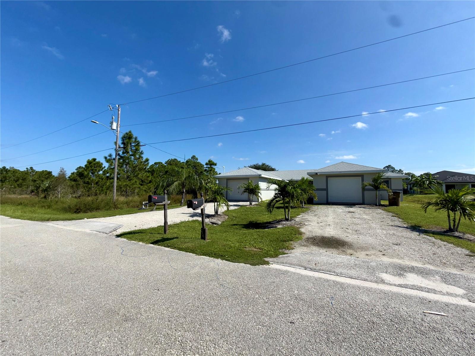777-779 BEDFORD DR, LEHIGH ACRES, FL, 33974