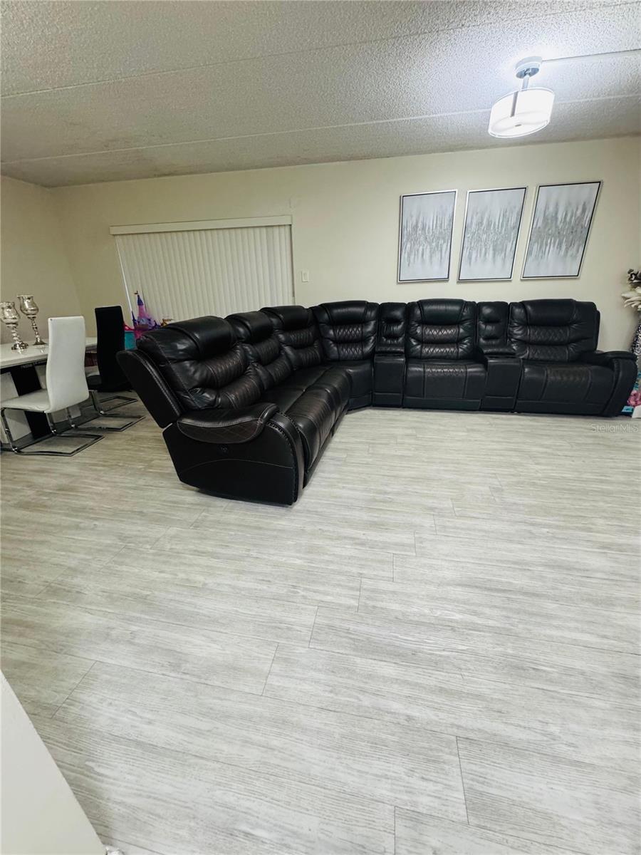 4724 CHRISTA CT #322, TAMPA, FL, 33614