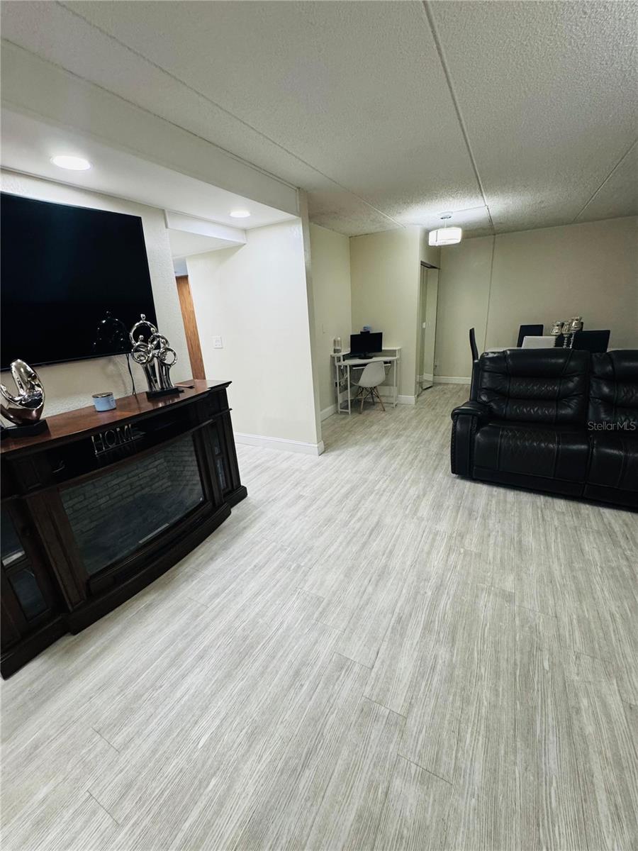 4724 CHRISTA CT #322, TAMPA, FL, 33614