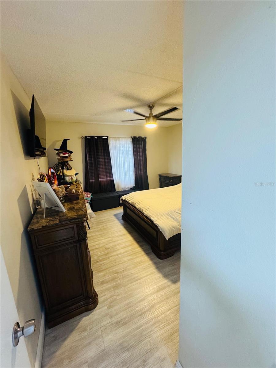 4724 CHRISTA CT #322, TAMPA, FL, 33614