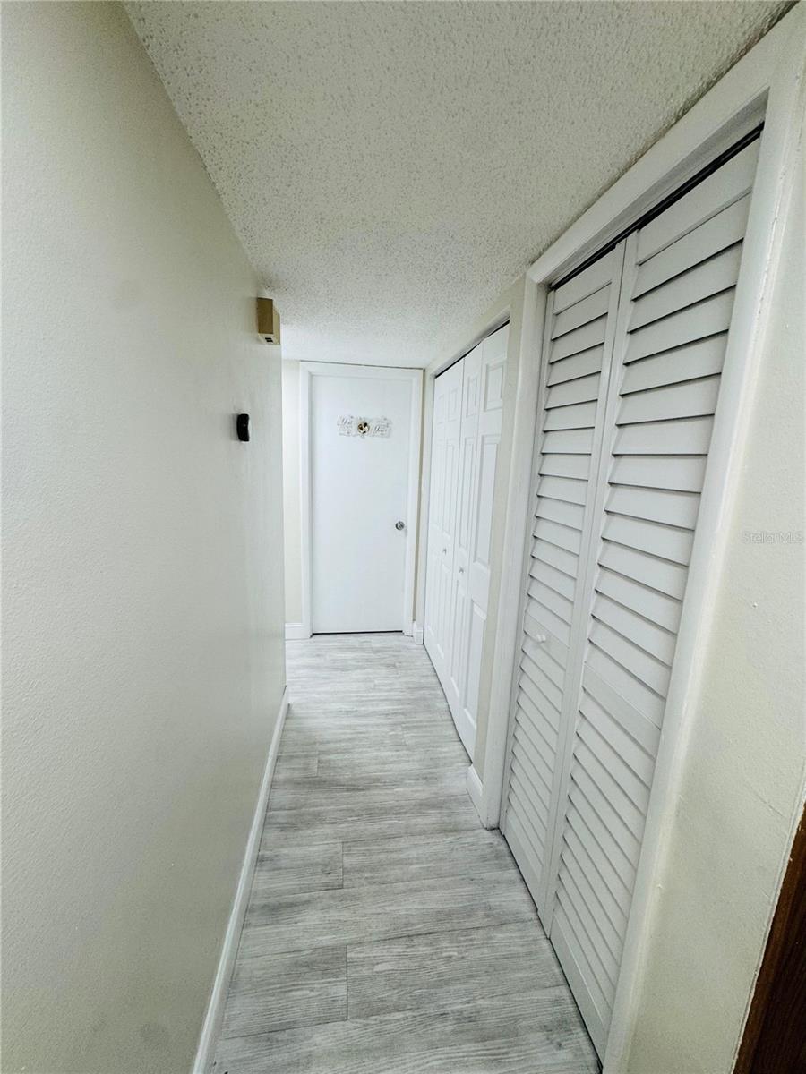 4724 CHRISTA CT #322, TAMPA, FL, 33614