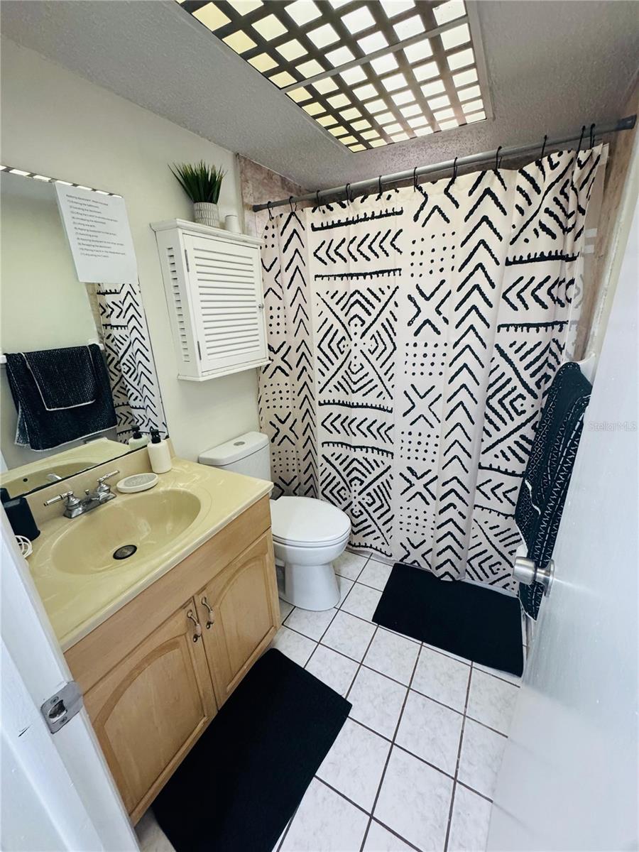 4724 CHRISTA CT #322, TAMPA, FL, 33614