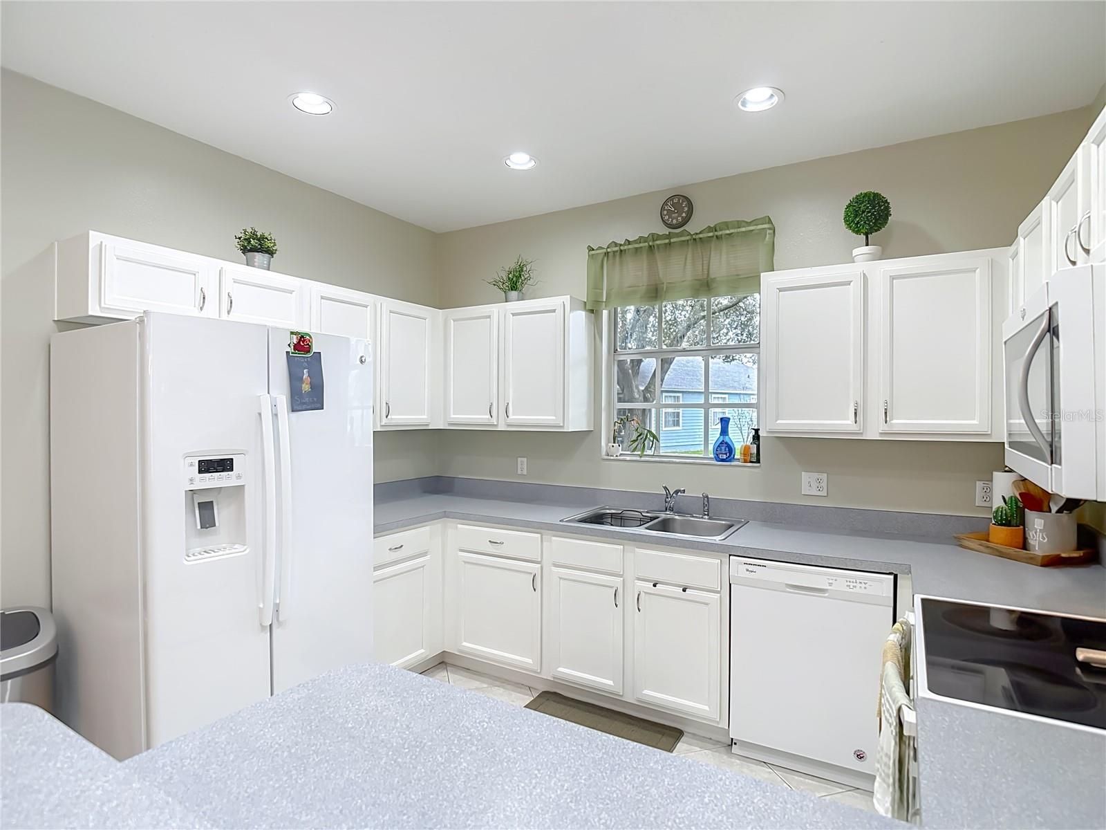 6353 ASHVILLE DR, ZEPHYRHILLS, FL, 33542