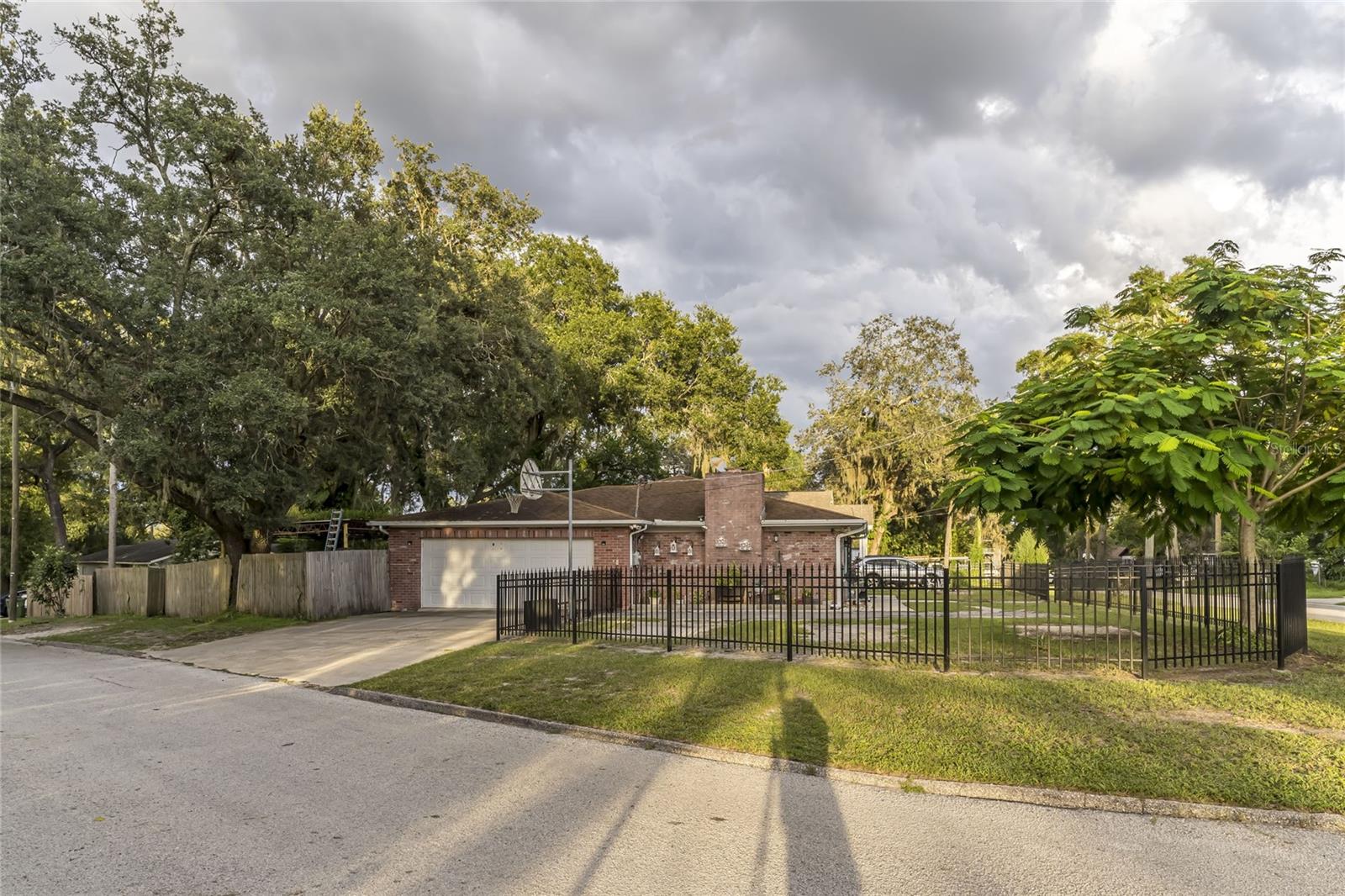 1802 E KNOLLWOOD ST, TAMPA, FL, 33610