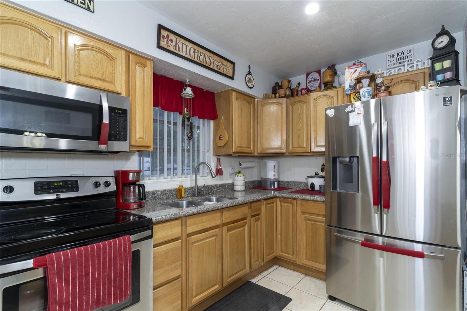 1802 E KNOLLWOOD ST, TAMPA, FL, 33610