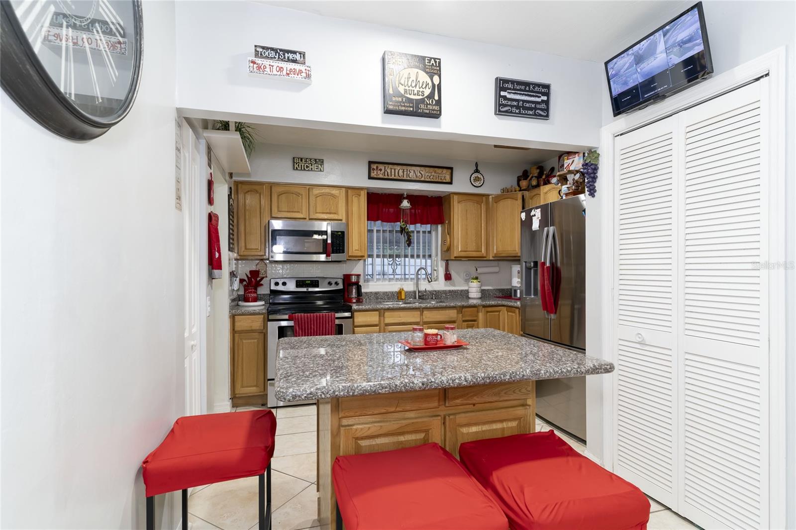 1802 E KNOLLWOOD ST, TAMPA, FL, 33610