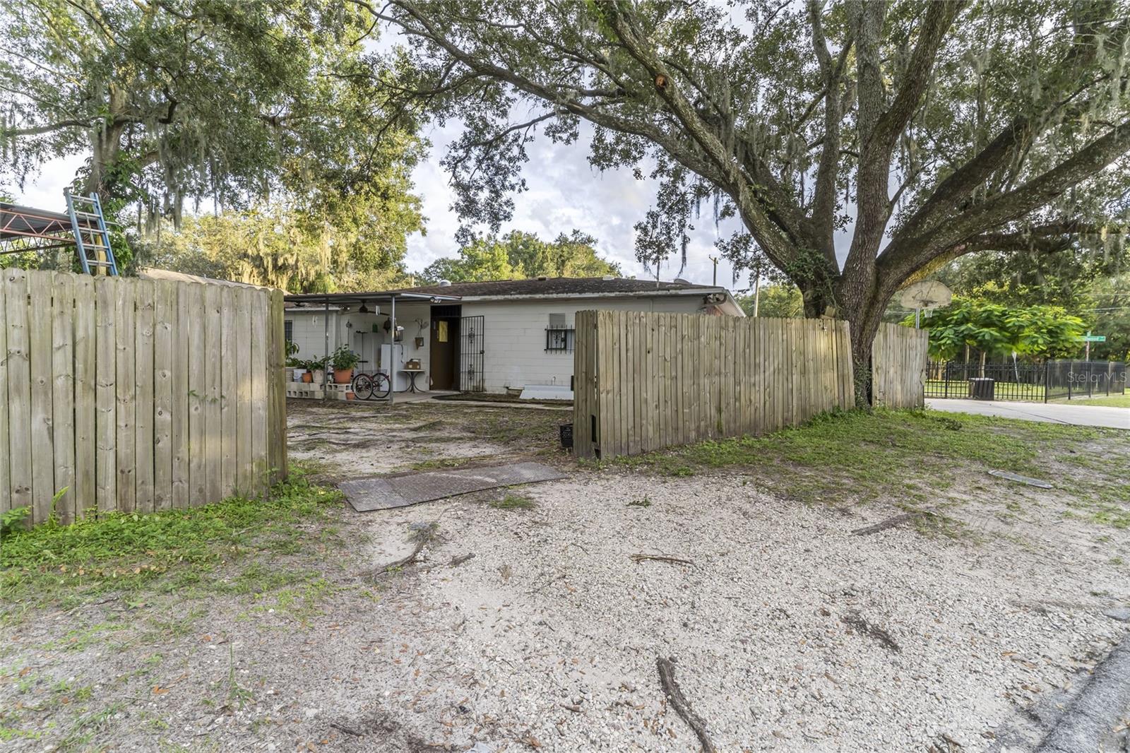 1802 E KNOLLWOOD ST, TAMPA, FL, 33610