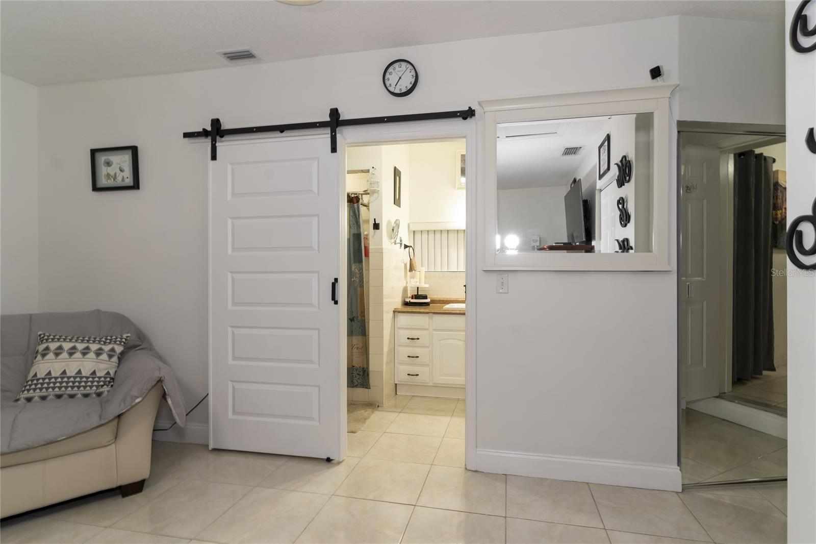 1802 E KNOLLWOOD ST, TAMPA, FL, 33610