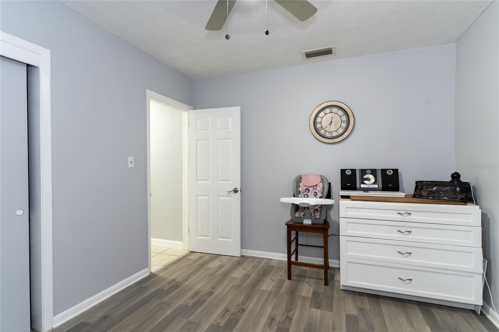 1802 E KNOLLWOOD ST, TAMPA, FL, 33610