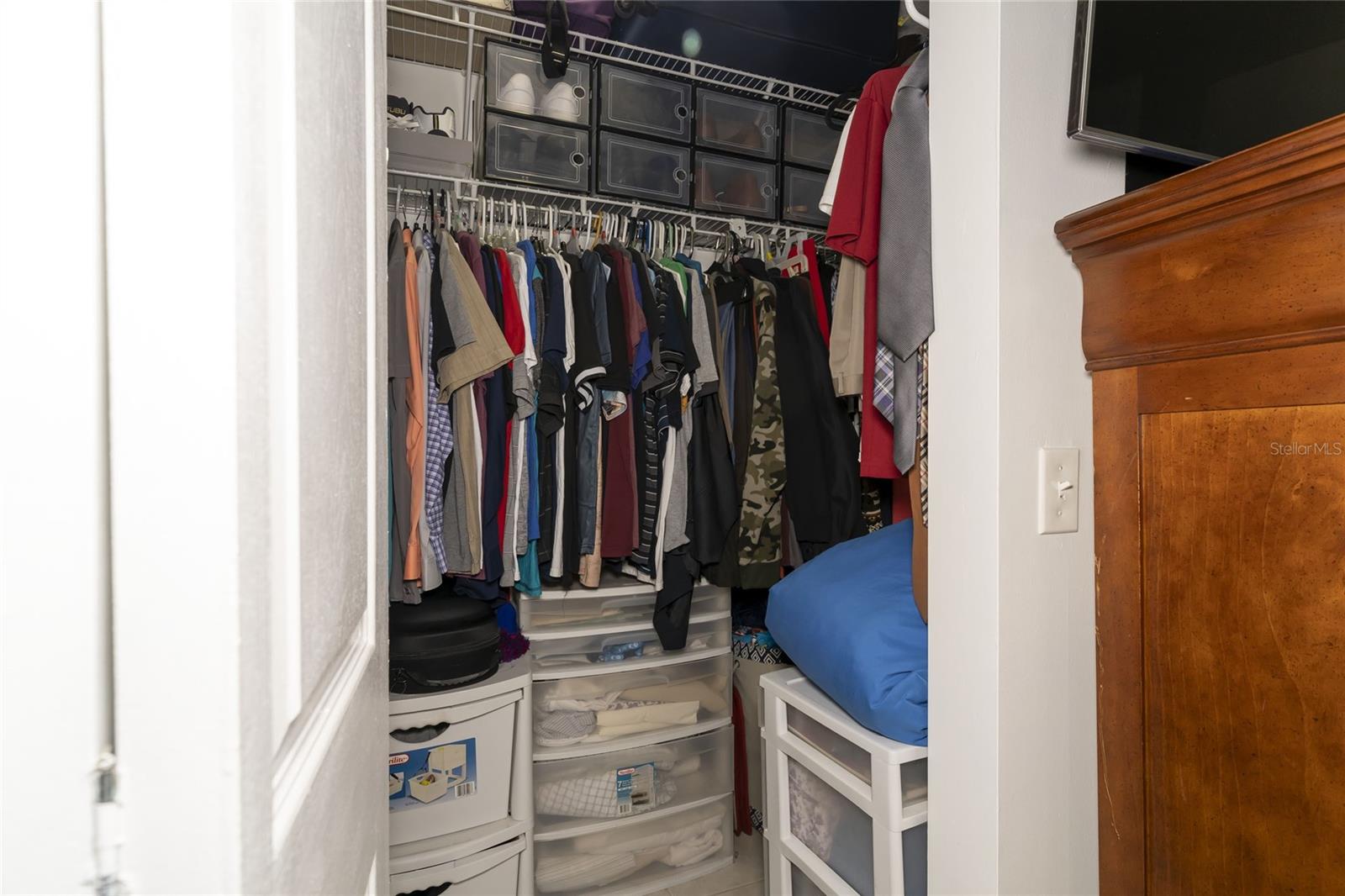 1802 E KNOLLWOOD ST, TAMPA, FL, 33610