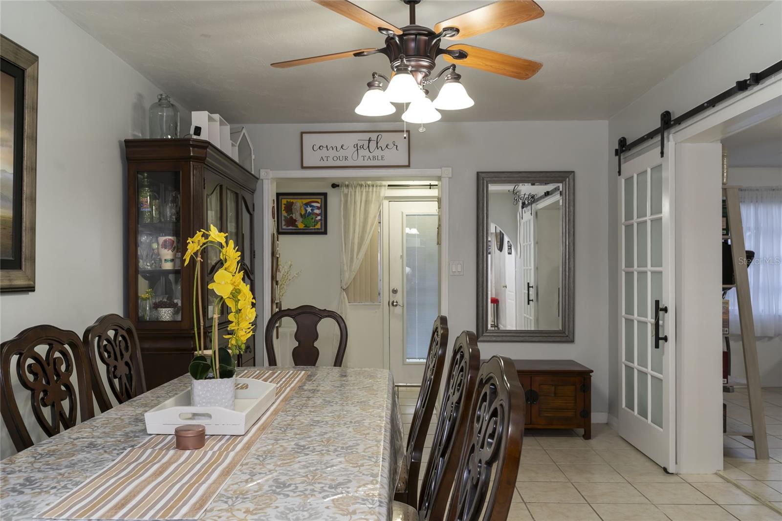 1802 E KNOLLWOOD ST, TAMPA, FL, 33610