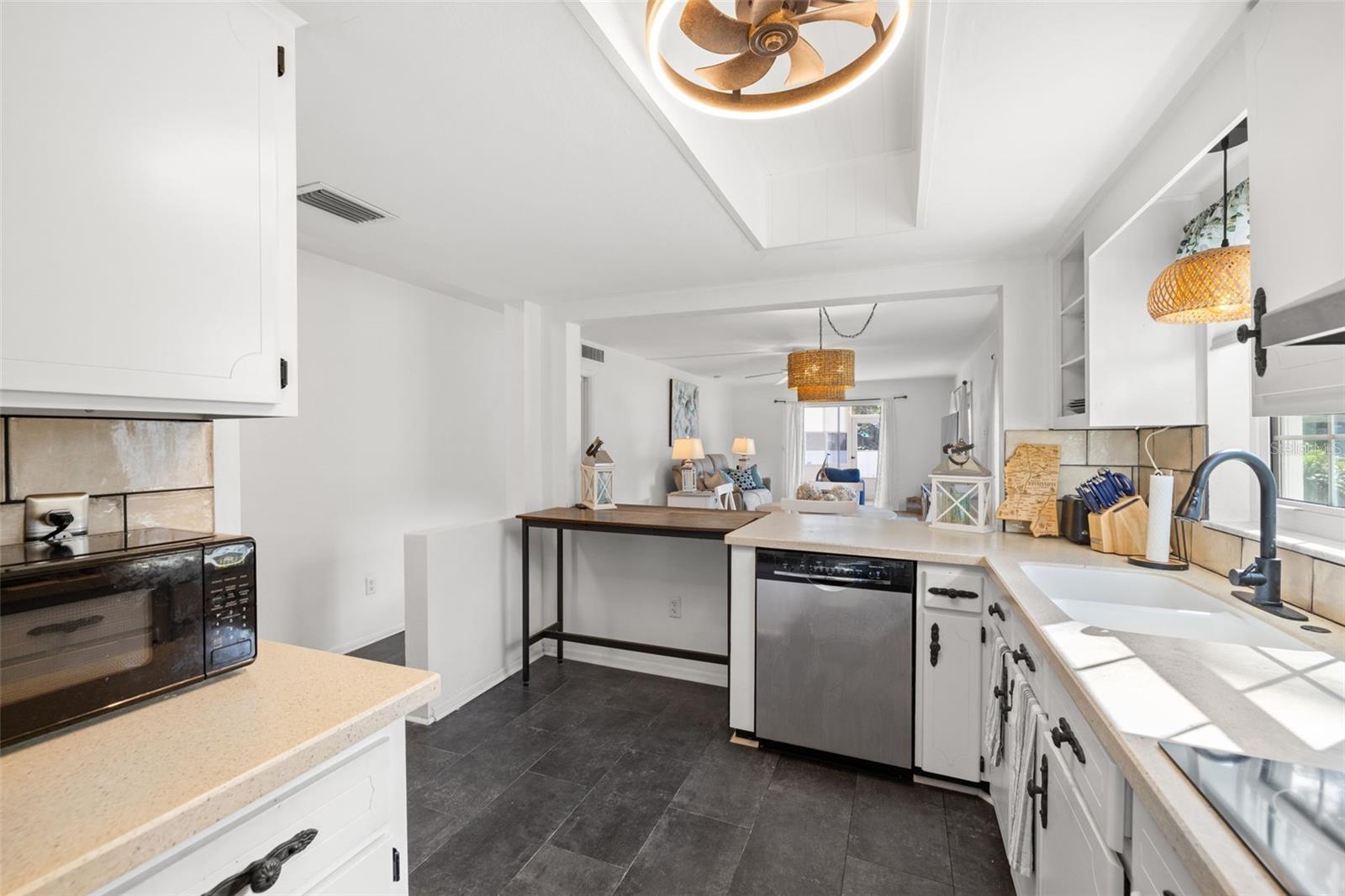 200 GLENNES LN #103, DUNEDIN, FL, 34698