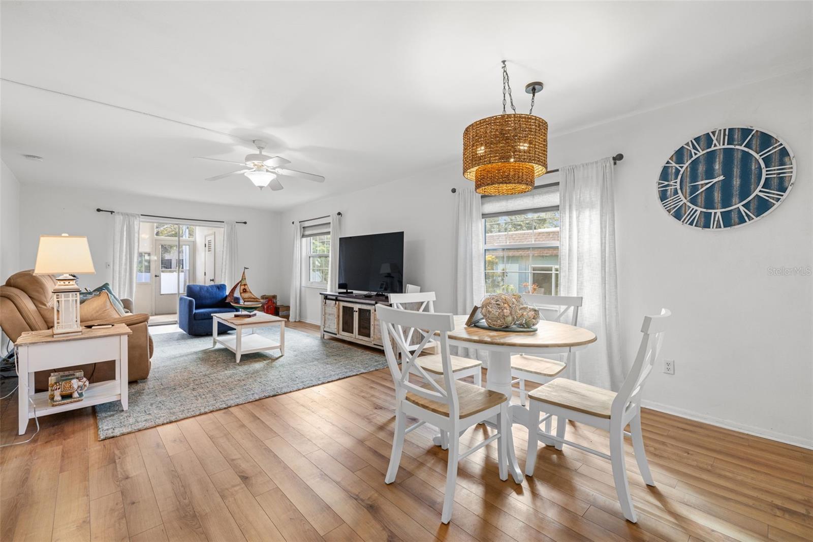 200 GLENNES LN #103, DUNEDIN, FL, 34698