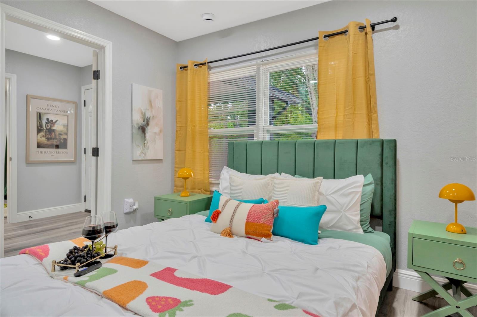 2006 E HENRY AVE, TAMPA, FL, 33610