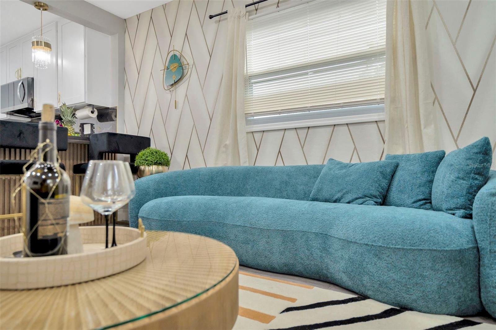 2006 E HENRY AVE, TAMPA, FL, 33610