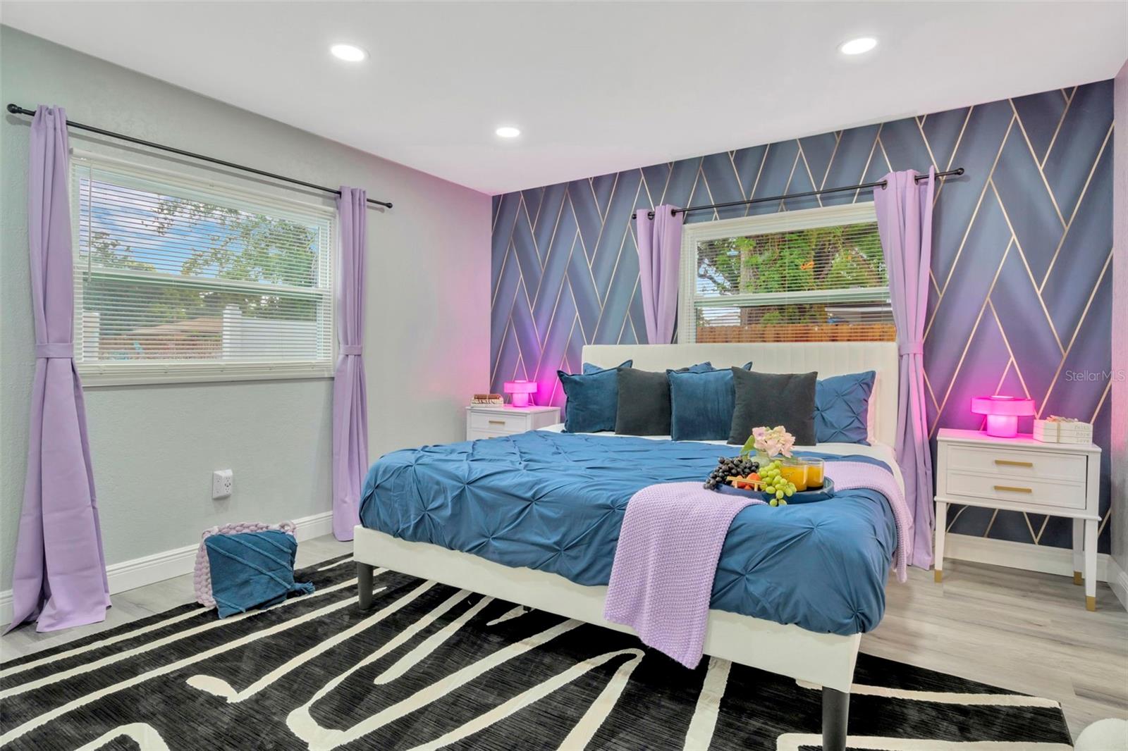 2006 E HENRY AVE, TAMPA, FL, 33610