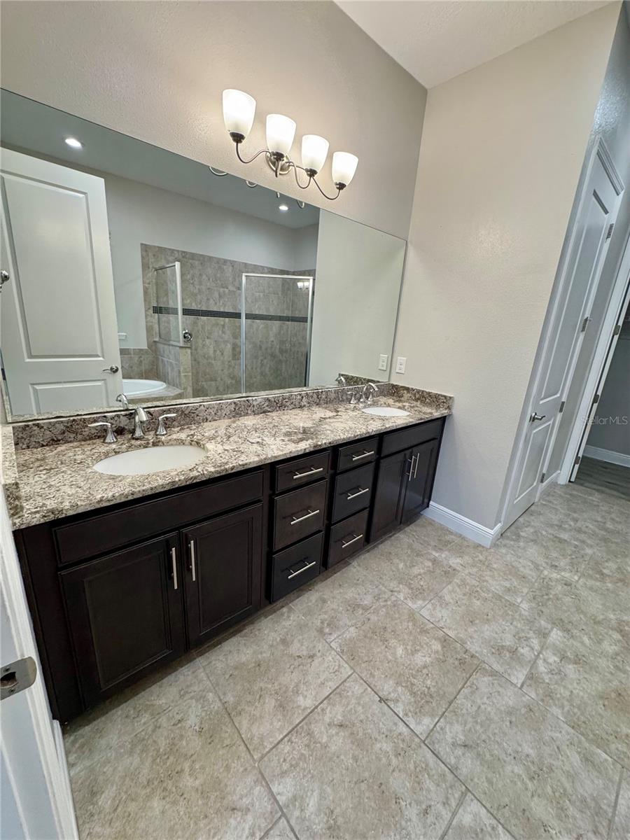 6104 CHAMPIONS ROW ST, BRADENTON, FL, 34210