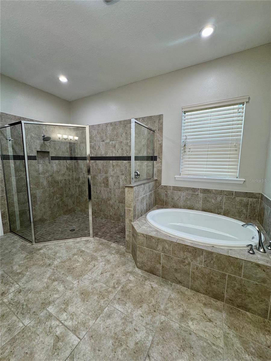 6104 CHAMPIONS ROW ST, BRADENTON, FL, 34210