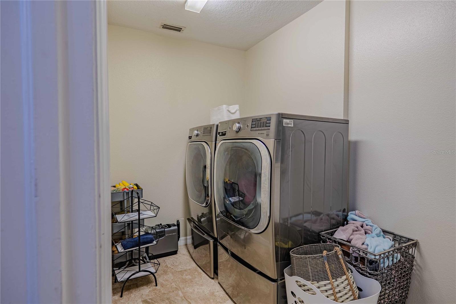 14214 CINNAMAN LN, WEEKI WACHEE, FL, 34614