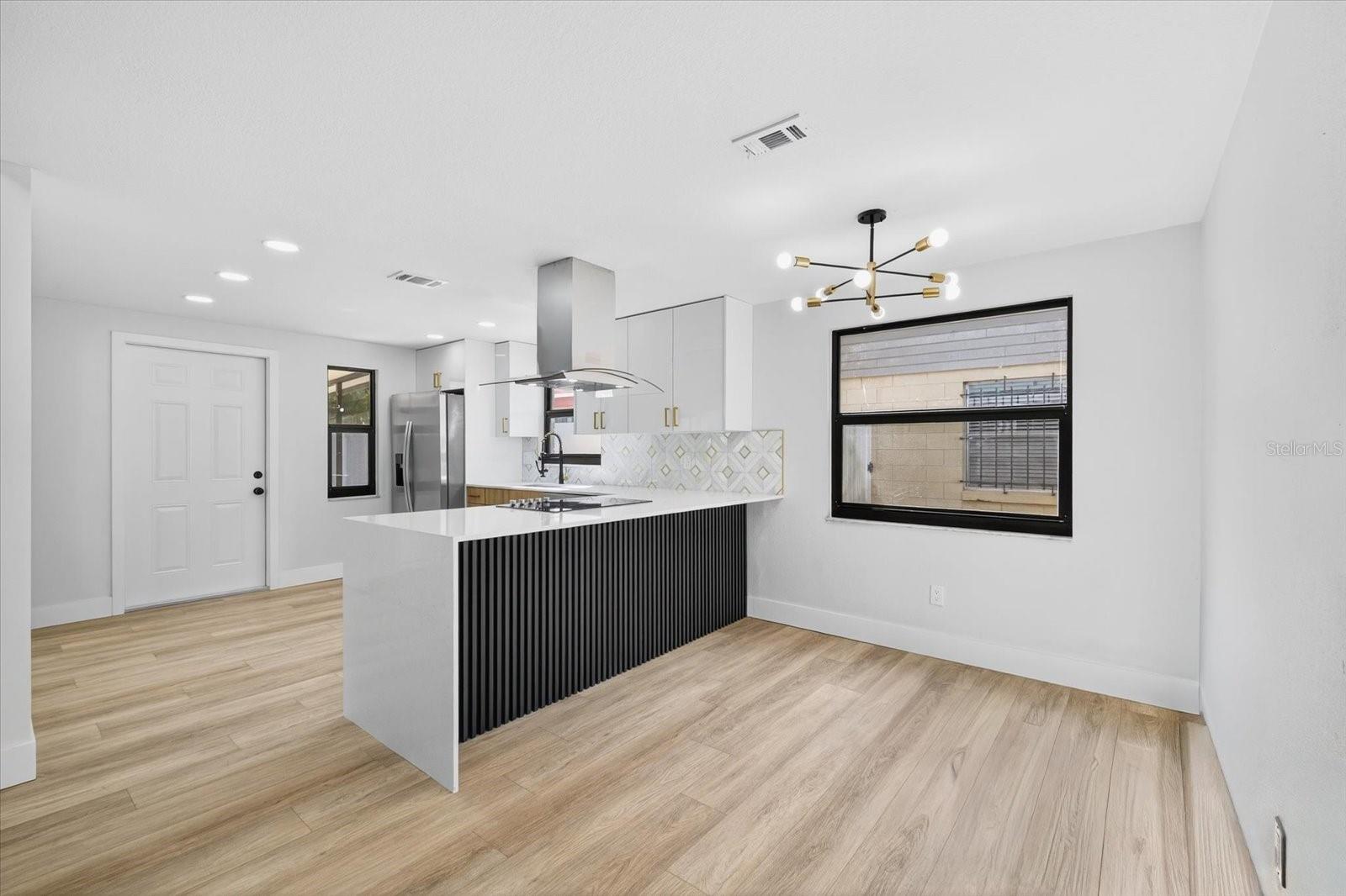 7905 TIMBERLANE WEST DR, TAMPA, FL, 33615