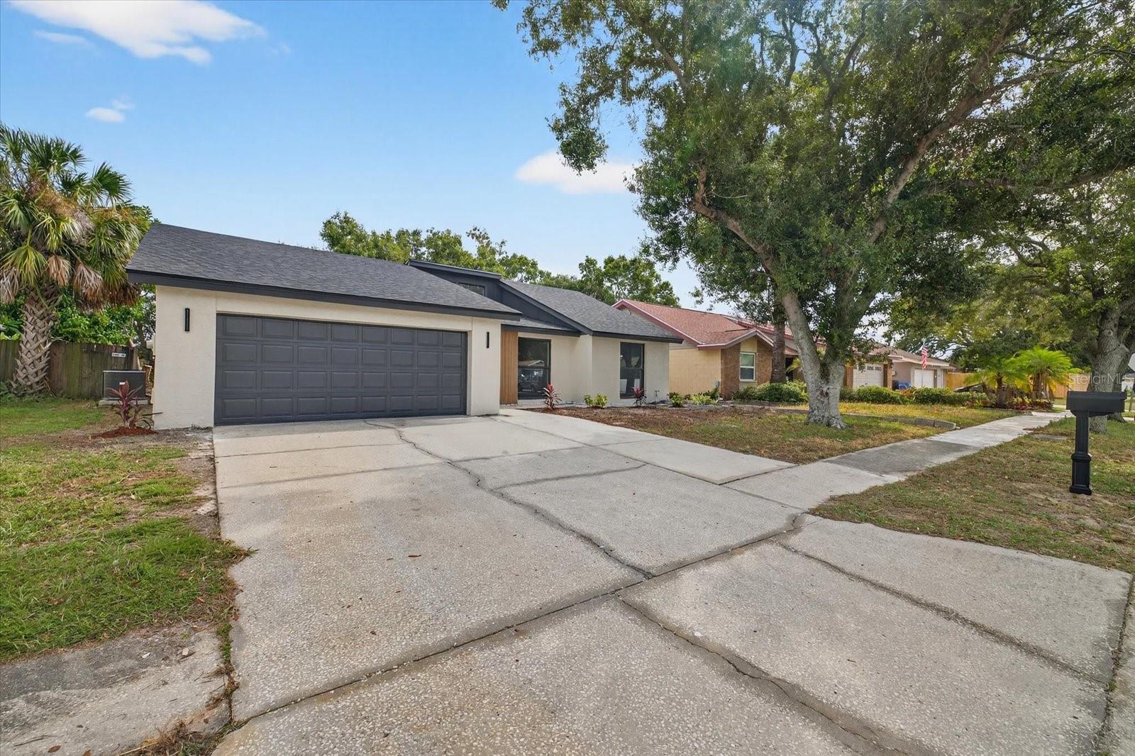 7905 TIMBERLANE WEST DR, TAMPA, FL, 33615