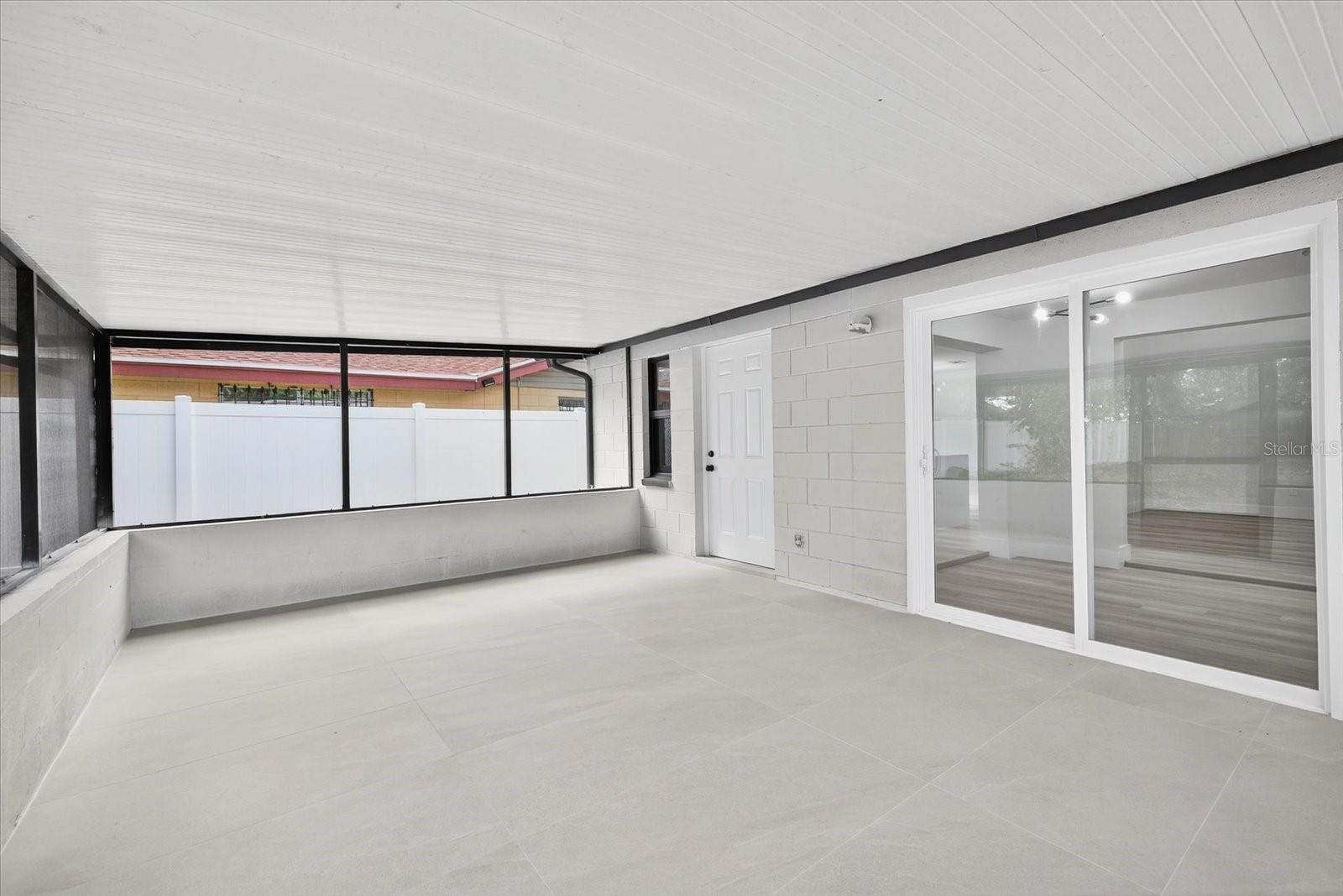 7905 TIMBERLANE WEST DR, TAMPA, FL, 33615