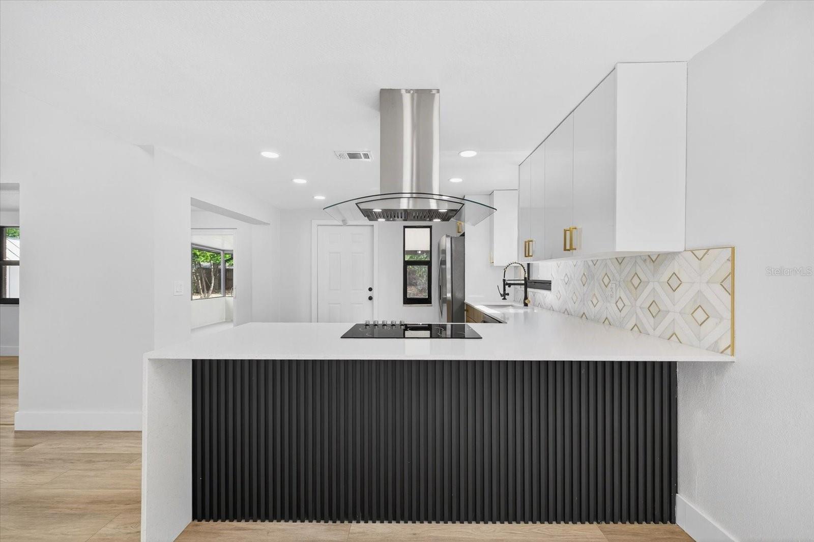 7905 TIMBERLANE WEST DR, TAMPA, FL, 33615