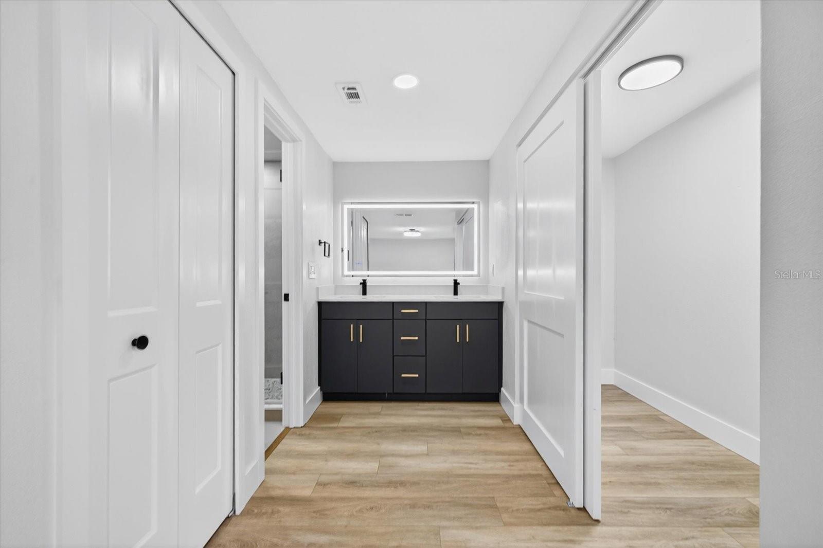 7905 TIMBERLANE WEST DR, TAMPA, FL, 33615