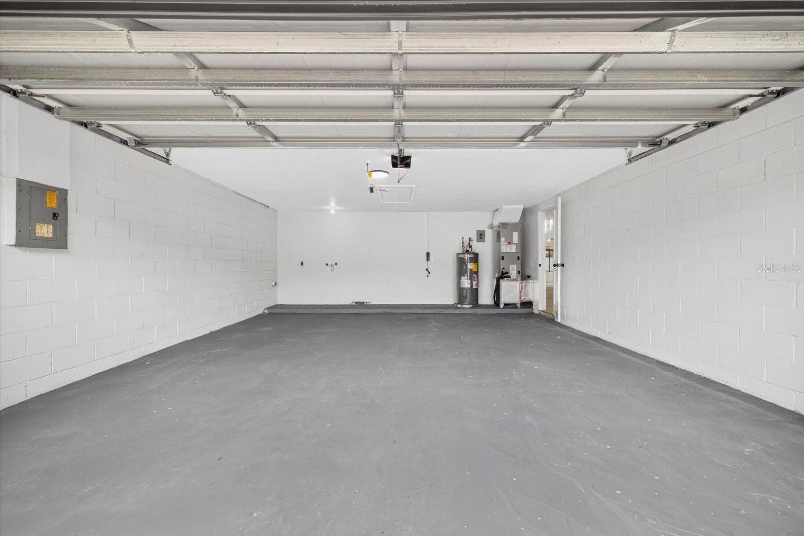 7905 TIMBERLANE WEST DR, TAMPA, FL, 33615