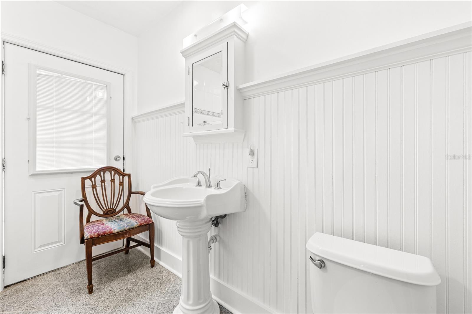 Ensuite bath with private entrance from the east side of home.