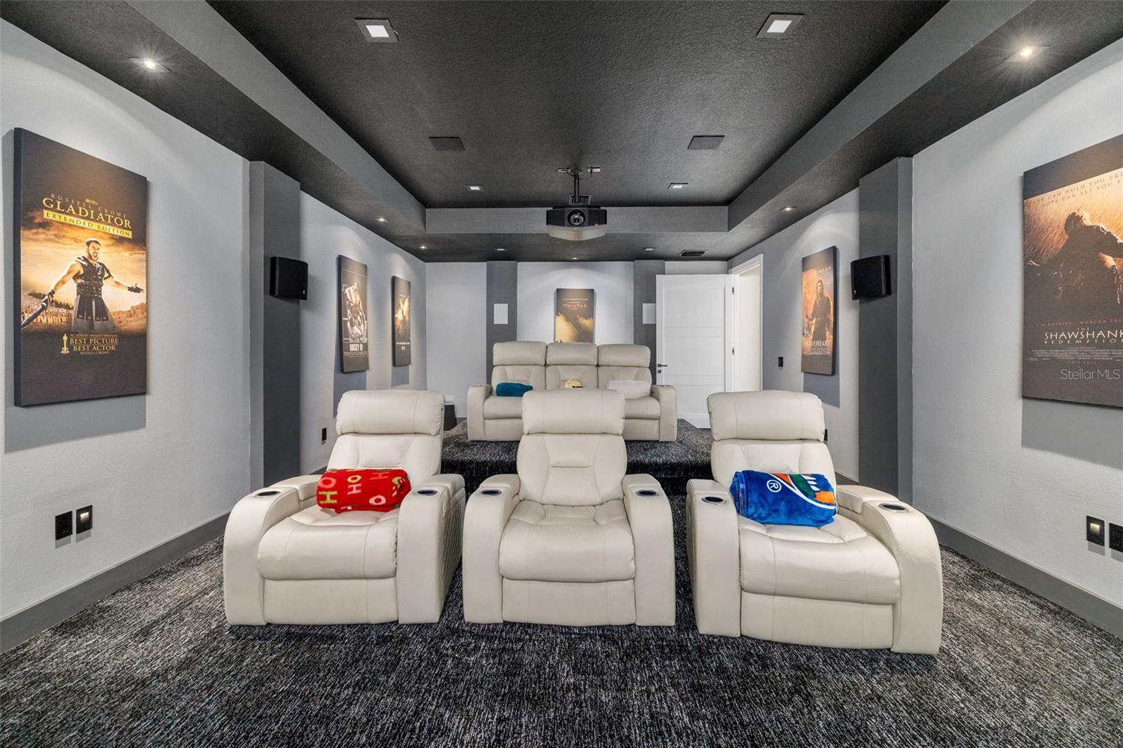 A4670256 Property Photo