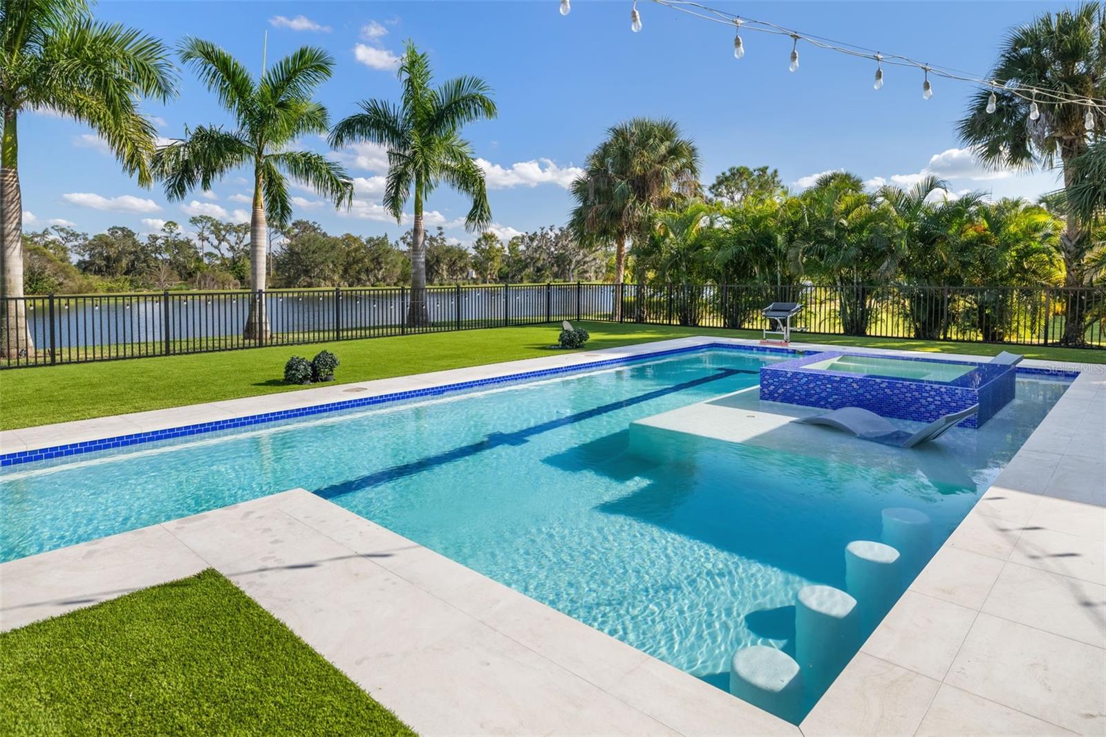 A4670256 Property Photo