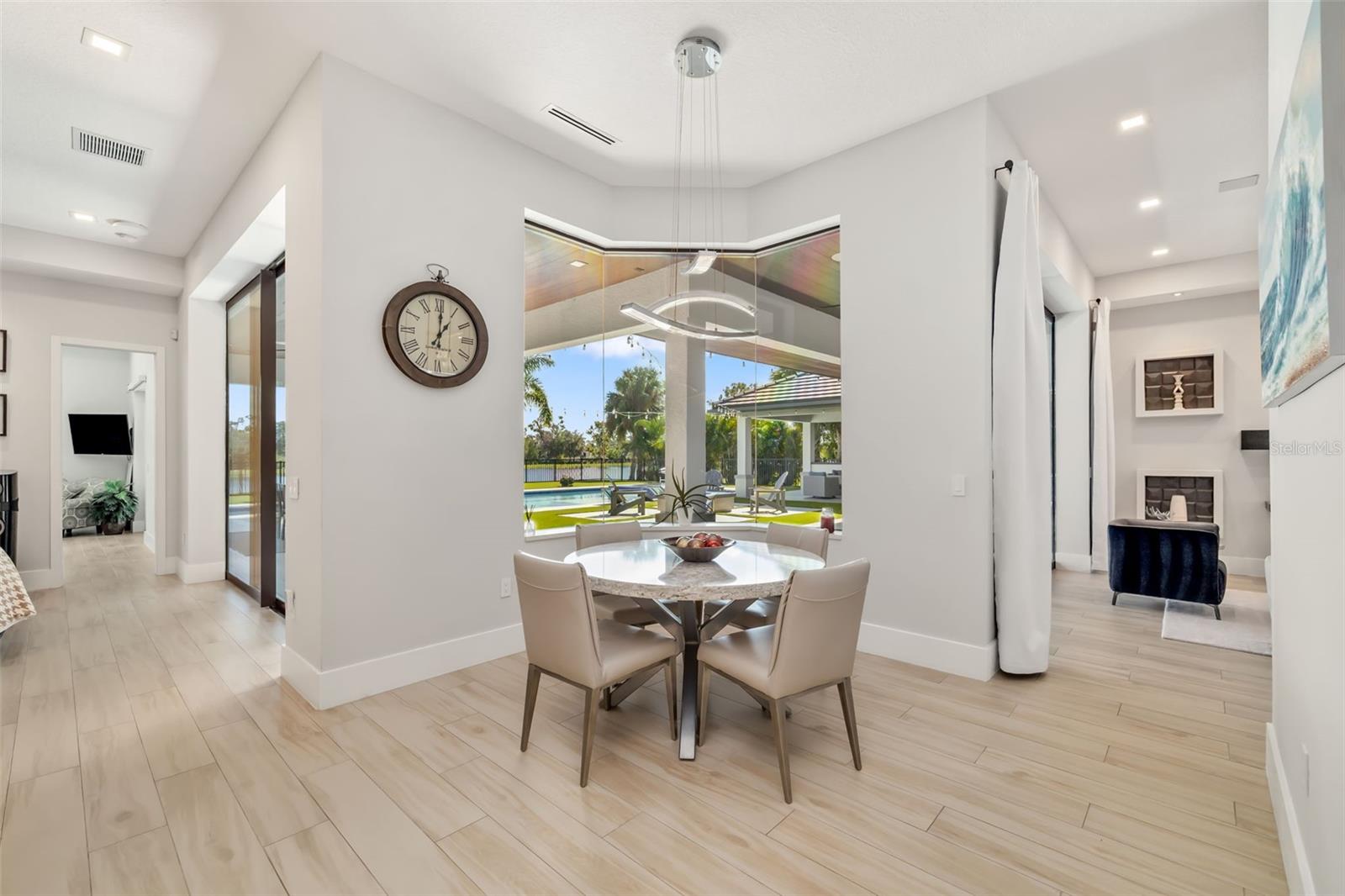 A4670256 Property Photo