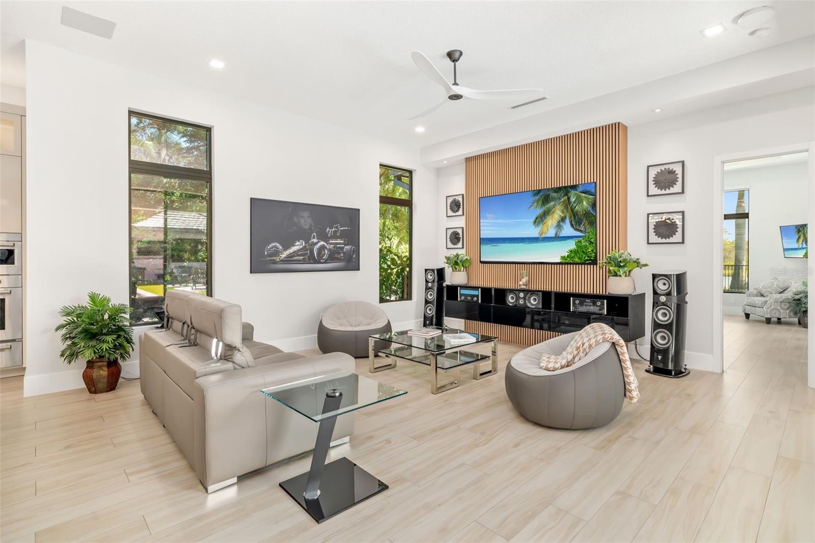 A4670256 Property Photo