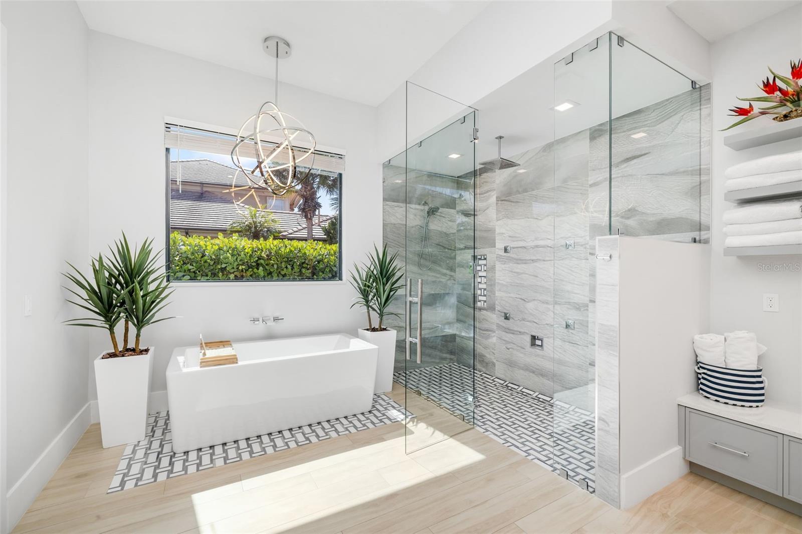 A4670256 Property Photo