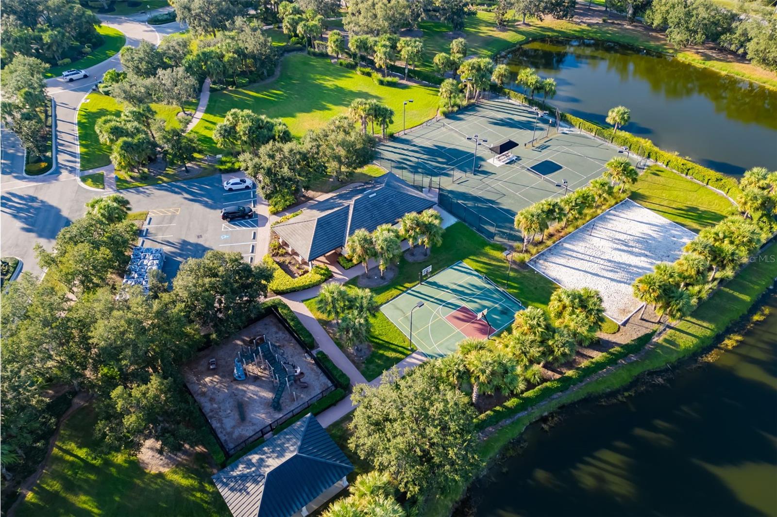 A4670256 Property Photo