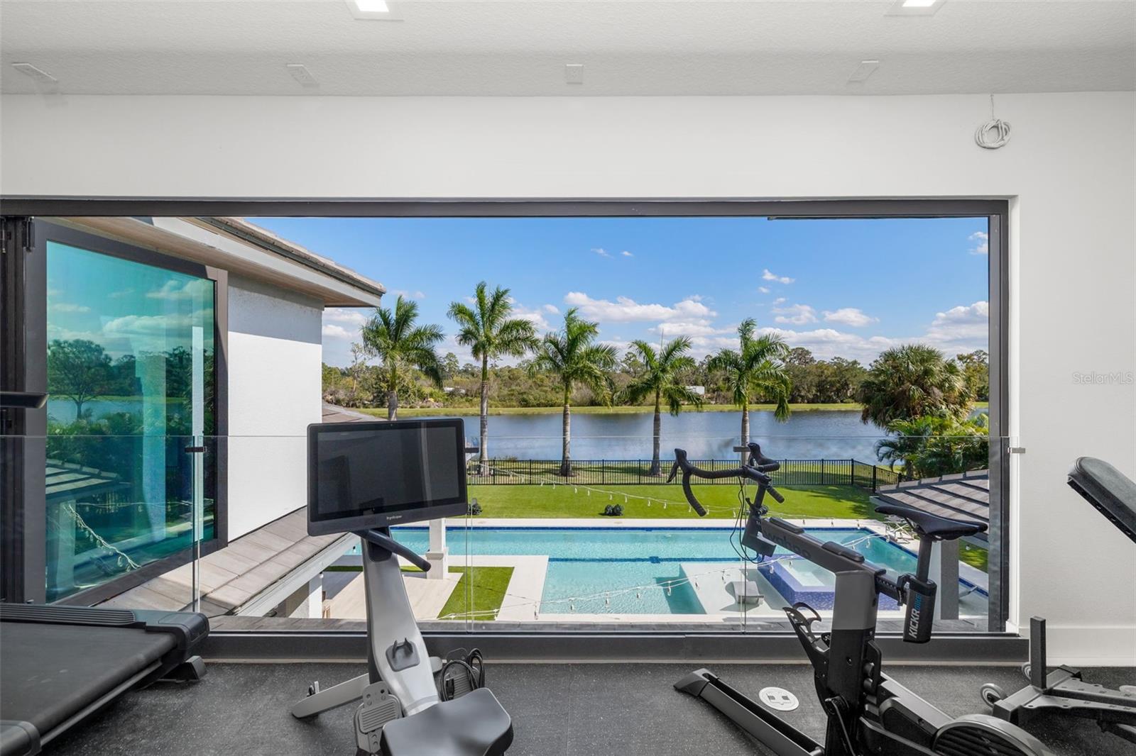 A4670256 Property Photo