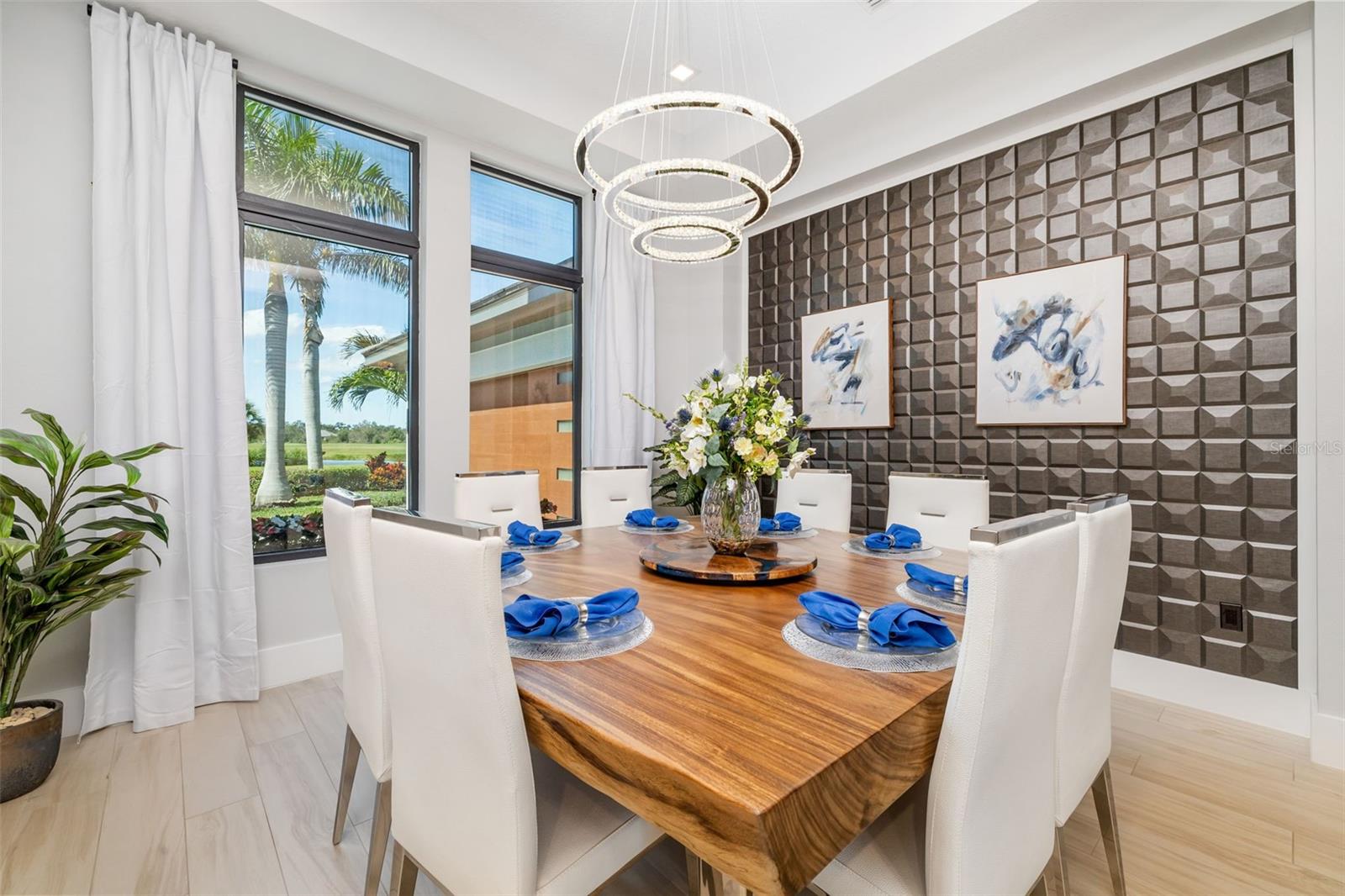 A4670256 Property Photo