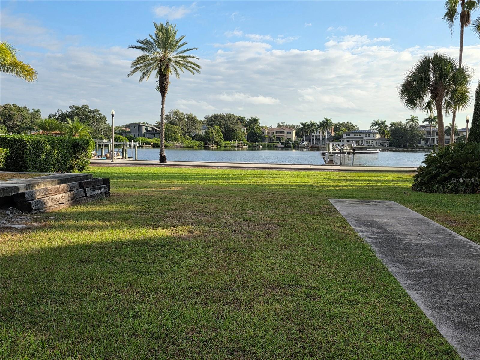 GRANADA TERRACE ADD, ST PETERSBURG, FL, 33704