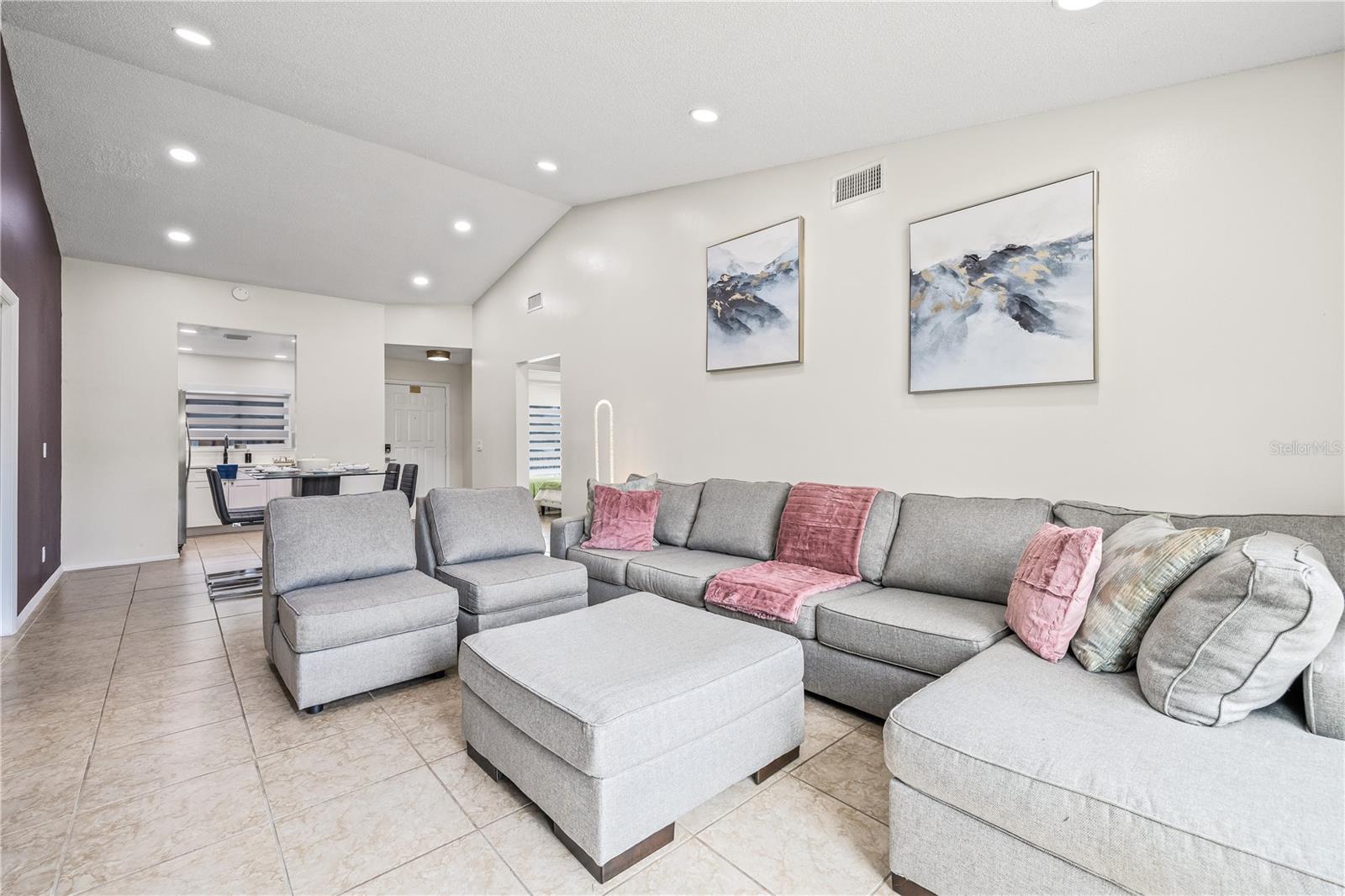 12311 CLOVERSTONE DR, TAMPA, FL, 33624