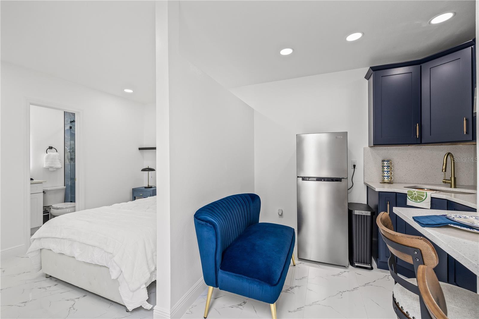 12311 CLOVERSTONE DR, TAMPA, FL, 33624