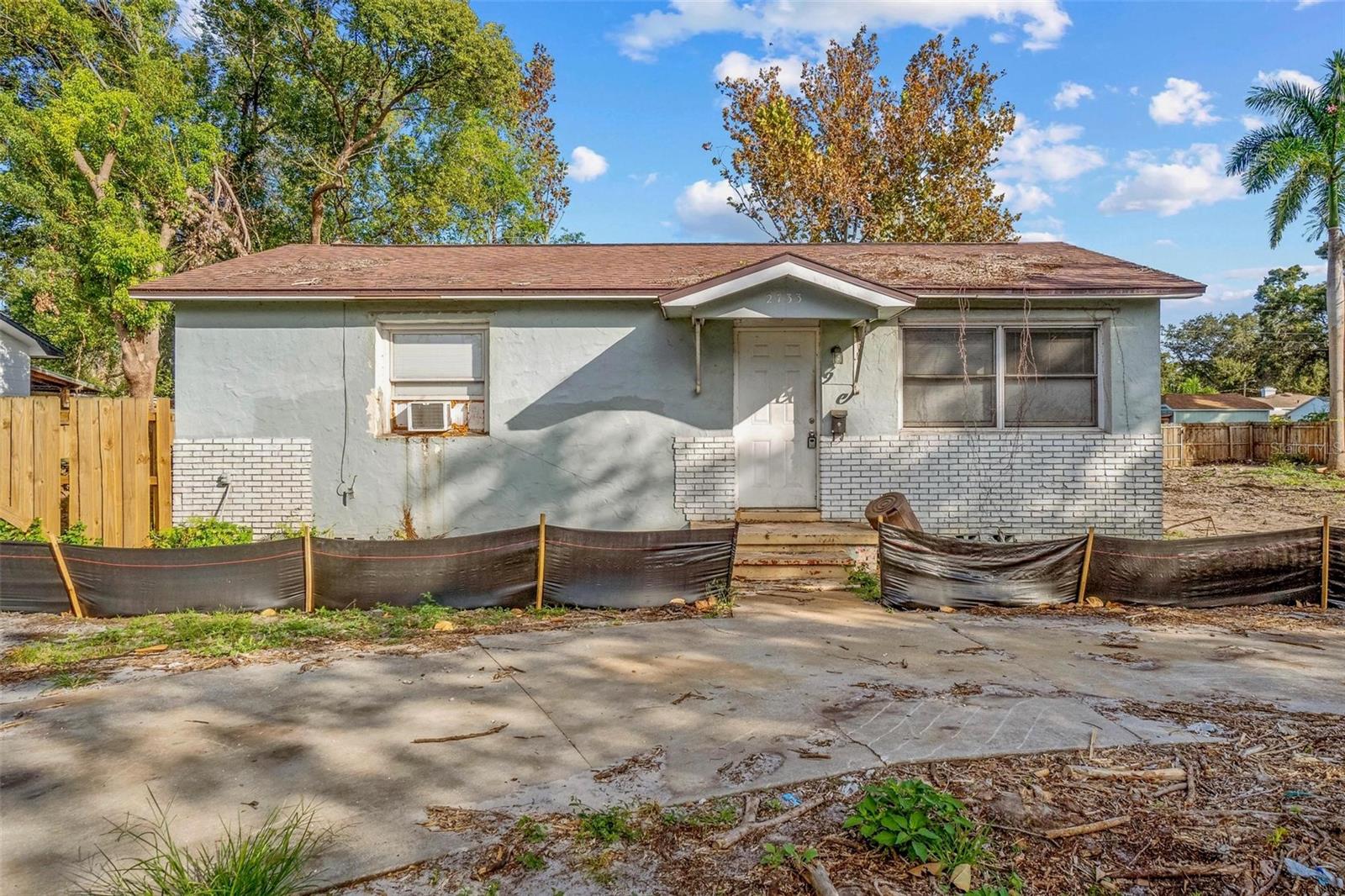 2733 34TH AVE N, ST PETERSBURG, FL, 33713