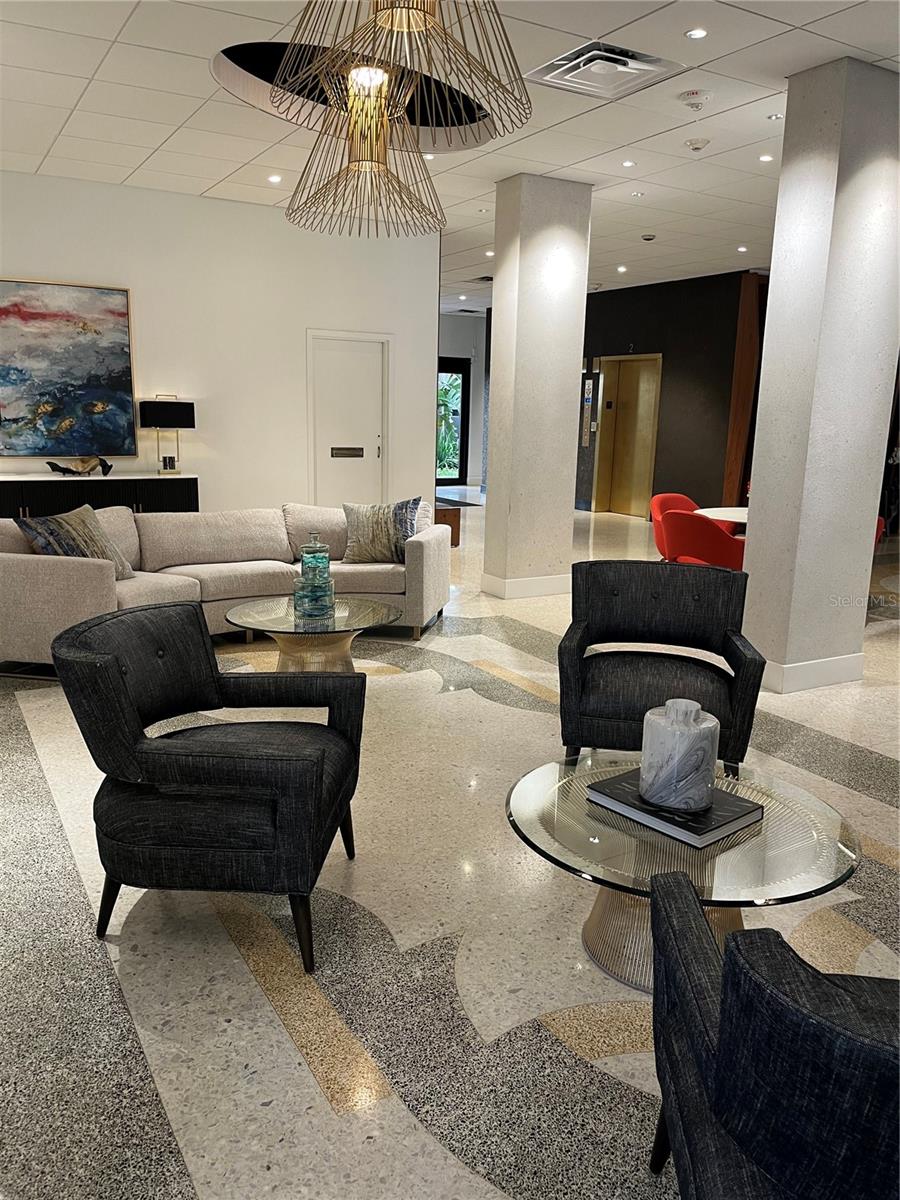 2401 BAYSHORE BLVD #302, TAMPA, FL, 33629