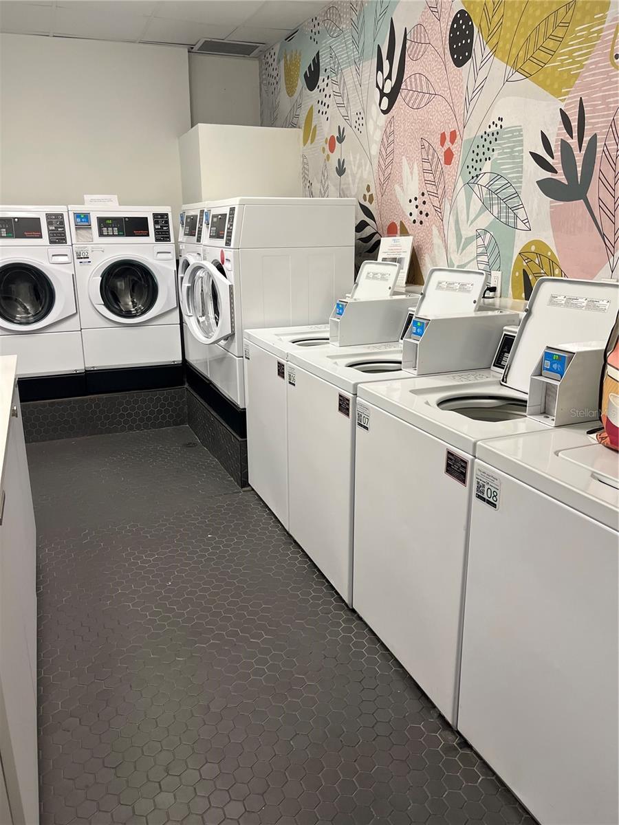 2401 BAYSHORE BLVD #302, TAMPA, FL, 33629