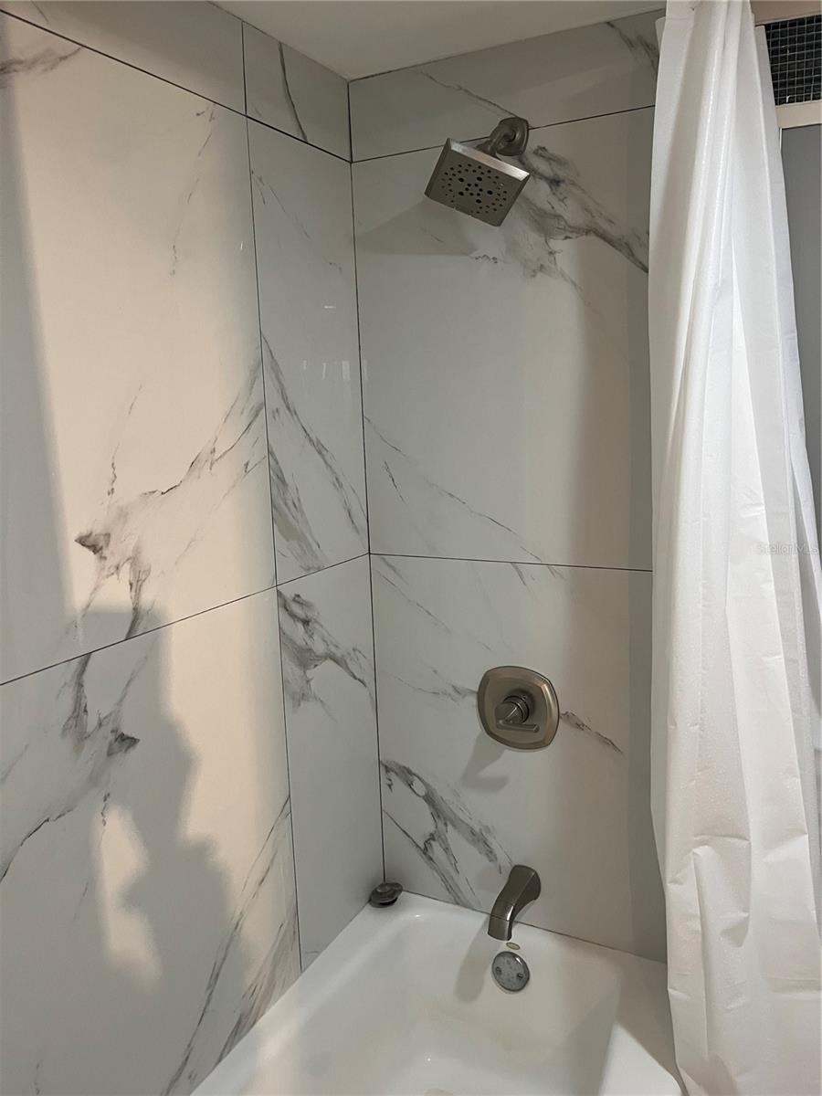 2401 BAYSHORE BLVD #302, TAMPA, FL, 33629