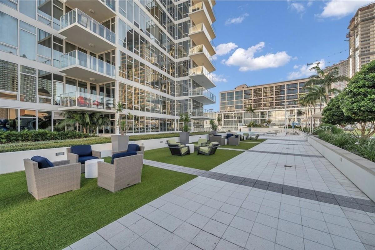 175 1ST ST S #404, ST PETERSBURG, FL, 33701