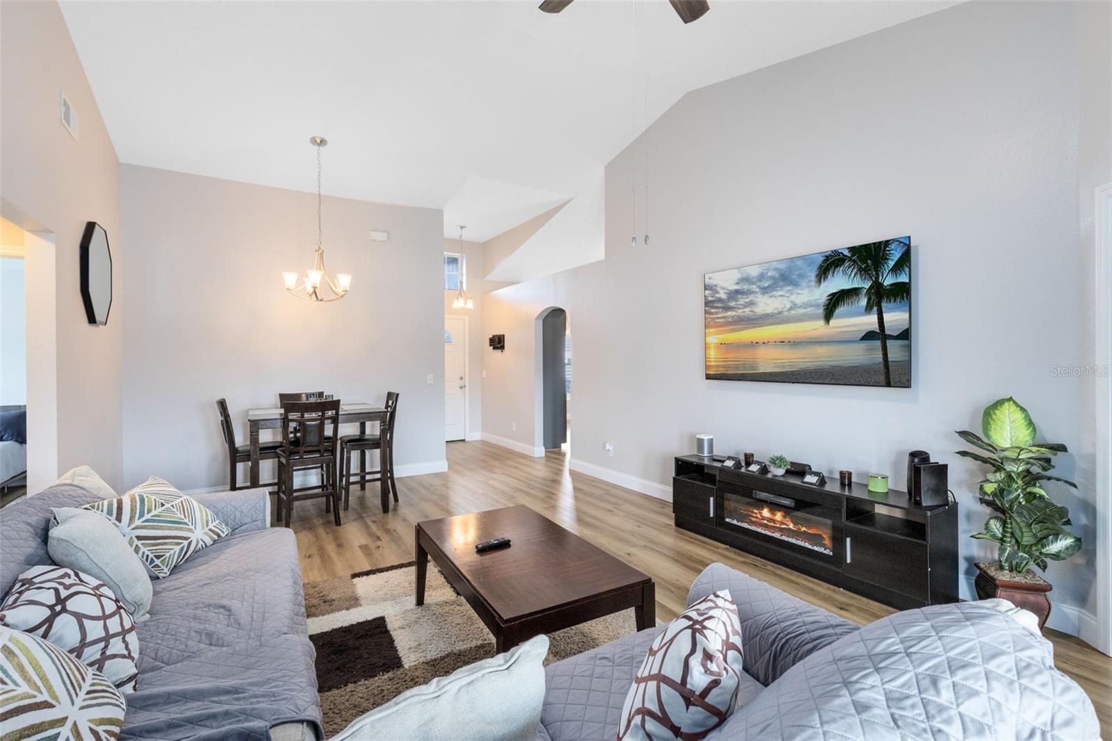 1200 CLEAR CREEK CIR, CLERMONT, FL, 34714