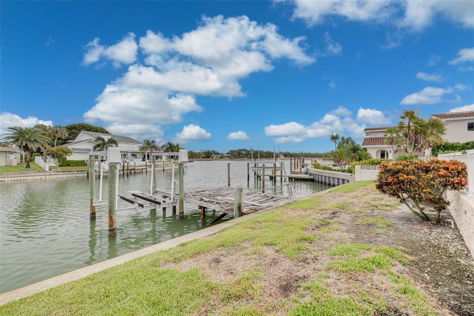 4927 62ND AVE S, ST PETERSBURG, FL, 33715