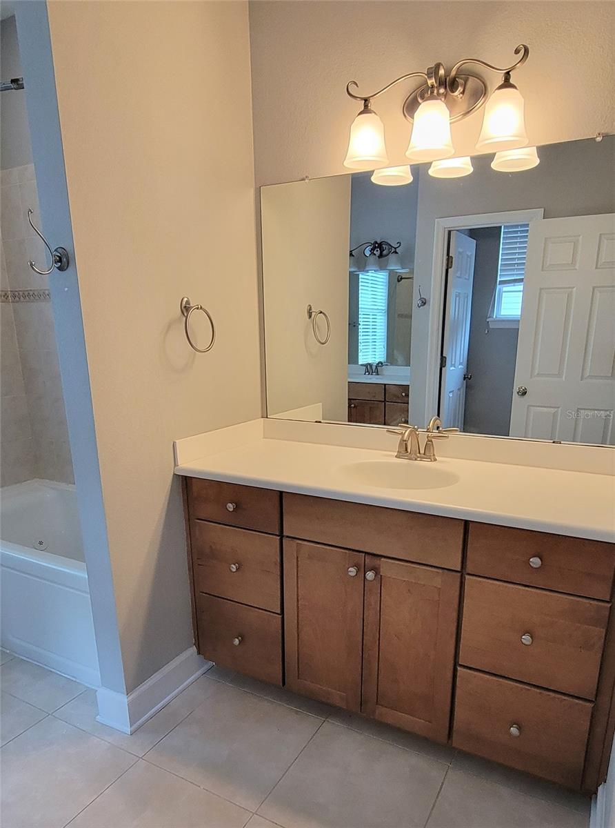 2218 MUSSELWHITE AVE, ORLANDO, FL, 32804